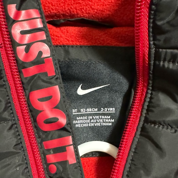 Nike Red & Black puffer jacket w/ hood - Picture 2 of 2